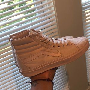 Soft Pink Vans Sk8 hi